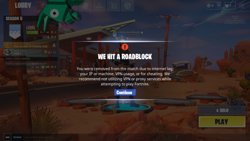 También existe el riesgo de que Epic Games descubra que usas una versión no oficial del juego y te impida jugar, o peor, bloquee tu cuenta.